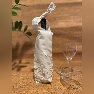 COPY - Handcrafted Cloth Reusable Wine/Beverage Bag: Eyelet